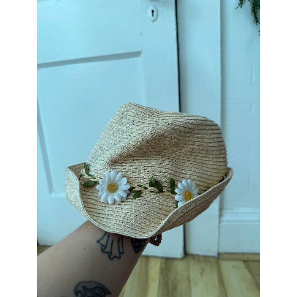 100% paper daisy women’s hat